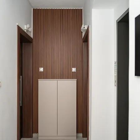 Margo Luxury Living 1 By 8essentially