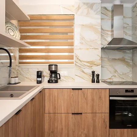 Apartment Margo Luxury Living 1 By 8essentially